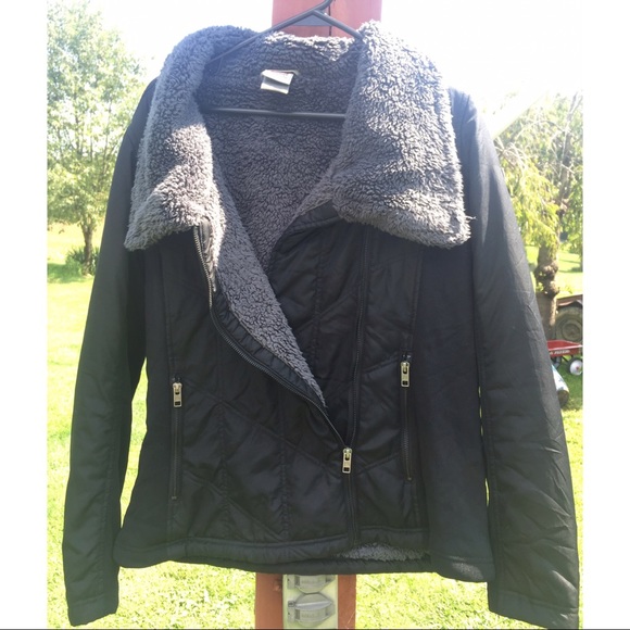 SOLD Avalanche Sherpa Lined Insulated Style Jacket - Picture 3 of 6